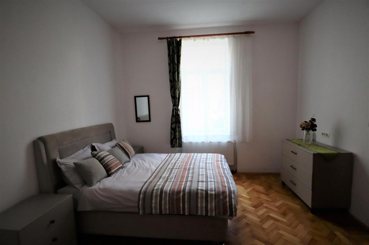 Center Haus Apartamento Bucareste Exterior foto